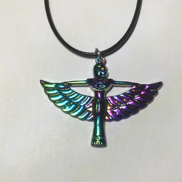 Egyptian goddess Isis necklace metallic rainbow - Picture 3 of 4